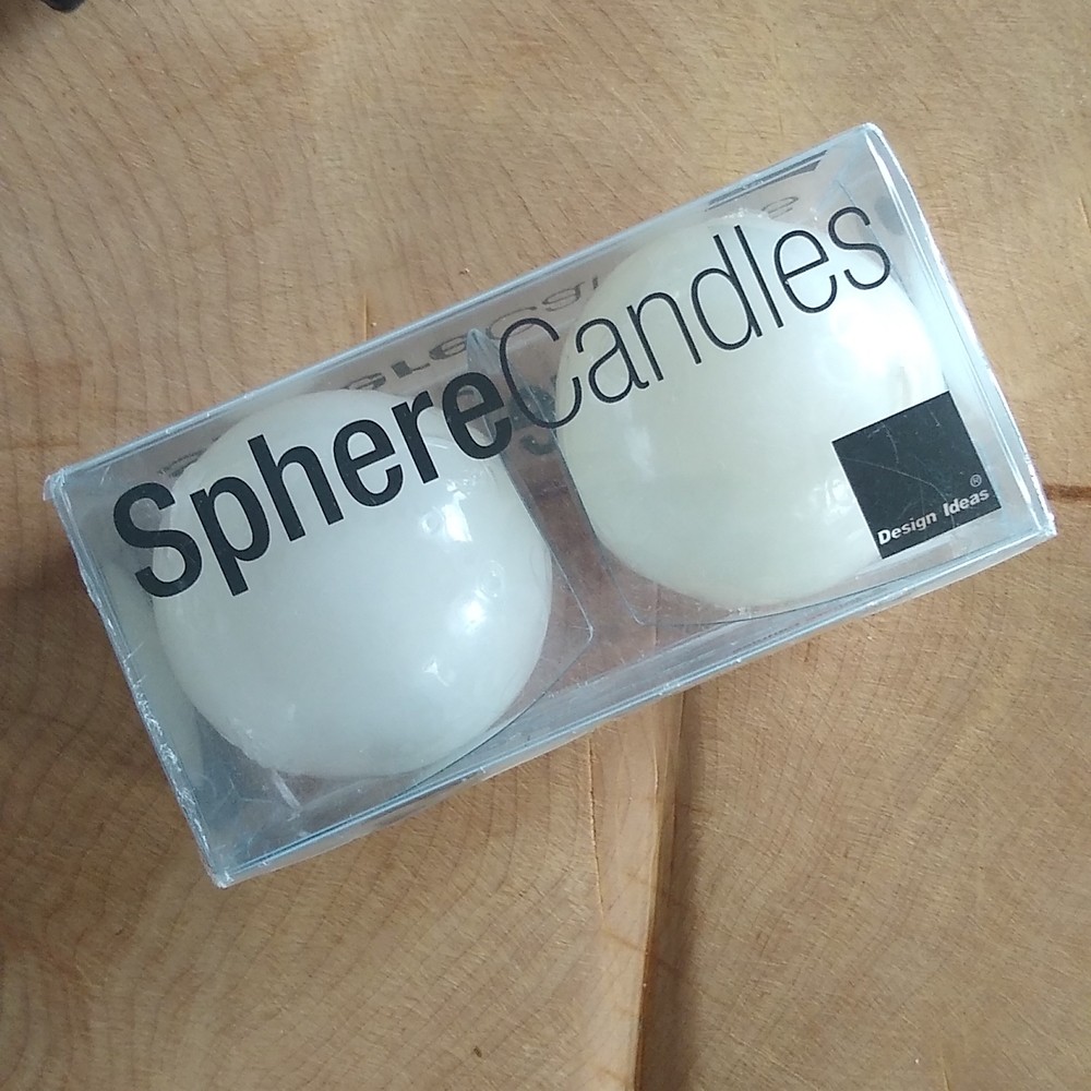 New! White round candles